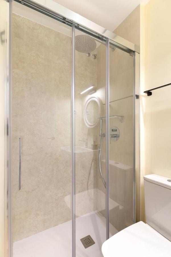 Hostal Evoke Madrid Exterior foto